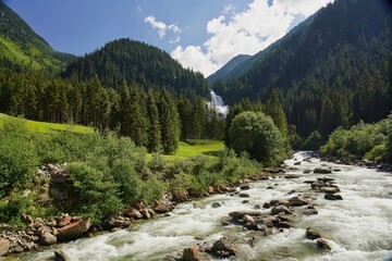 Obraz premium Krimmler Wasserfälle im Nationalpark Hohe Tauern, Österreich