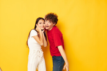 Naklejka premium teenagers together posing emotions close-up isolated background unaltered