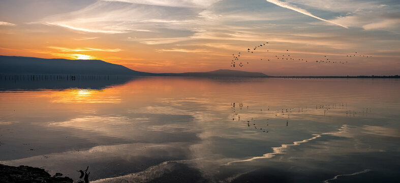 Lago di Varano al Tramonto