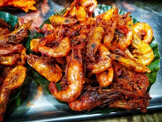Freshly deep fried prawn ready for sale in market