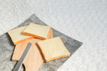 Plain toasted bread whole. White bread toast slice.	
