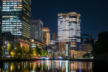 東京都千代田区 丸の内・日比谷の高層ビル群 夜景