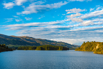 embalse del neusa en una tarde veraniega del 2022