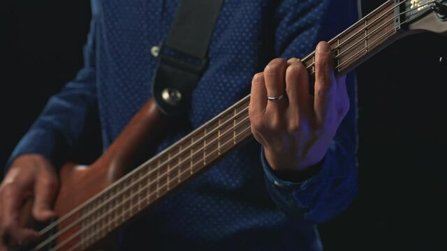Bass・演奏・男性