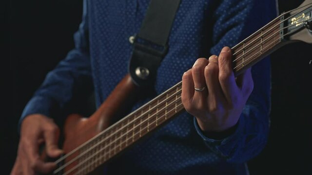 Bass・演奏・男性