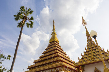 Fototapeta premium Beautiful thai temple with sky, Khon Kaen province, Thailand