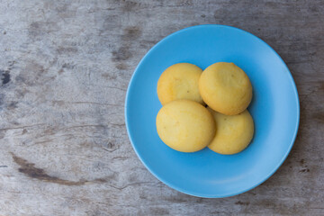 Chocolate lava cookies on old wooden