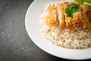 Steamed Rice with Fried Chicken or Hainanese Chicken Rice