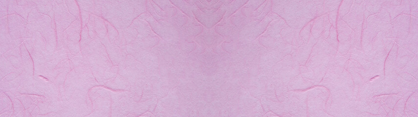 紫色の手漉き和紙の表面のテクスチャー。横に長いパノラマの背景素材。