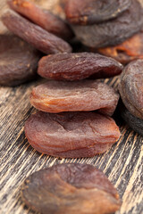 dark dried apricots of large size