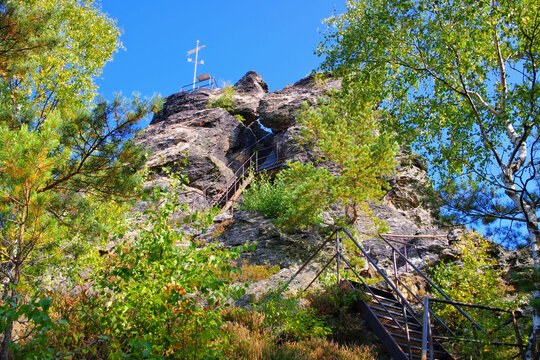Scharfenstein Felsen im Zittauer Gebirge - mountain Scharfenstein rock in Zittau Mountains