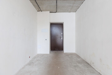 Fototapeta premium interior of the apartment without decoration in gray colors