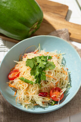 ソムタム（青パパイヤのサラダ）