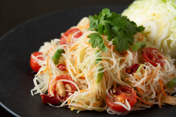 ソムタム（青パパイヤのサラダ）