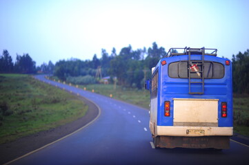 Obraz premium Bus on the way to travel in Africa