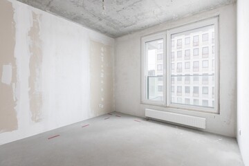 Obraz premium interior of the apartment without decoration in gray colors