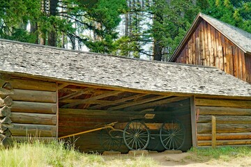 wagon barn