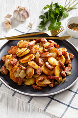 Bratkartoffeln, german potato with bacon and onion