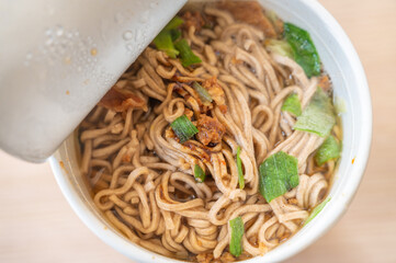 カップ麺のそば