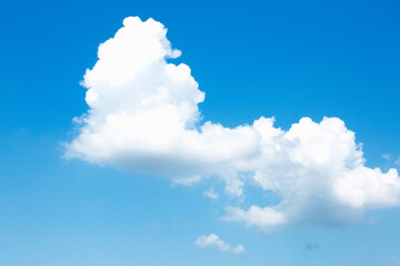 Naklejka na ściany i meble Clear blue sky with white clouds