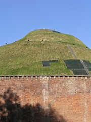 Kosciuszko Mound (Kopiec Koœciuszki). Krakow landmark, Poland - 2011 - obrazy, fototapety, plakaty