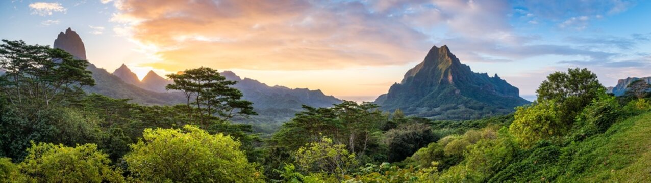 Sunset view from the Belvedere Lookout on Moorea island, French Polynesia