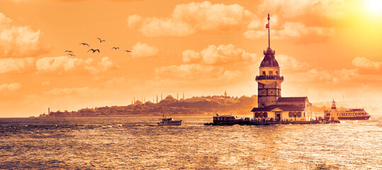 Maiden's Tower in istanbul, Turkey (KIZ KULESI - USKUDAR)