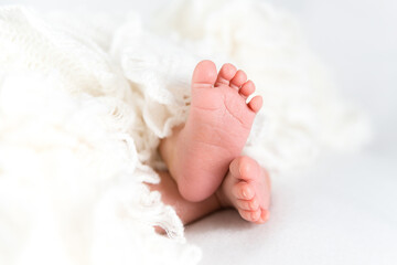 Noworodek newborn - obrazy, fototapety, plakaty