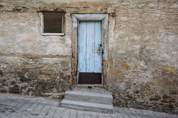 Buldan, Old House Blue Door