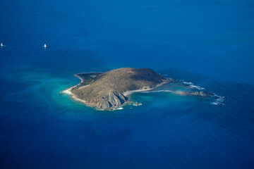 Fototapeta premium Sailboats Peter Island and Dead Chest Island. British Virgin Islands Caribbean