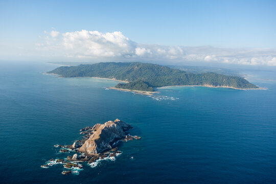 Small Islands off Nicoya Peninsula Costa Rica © Overflightstock