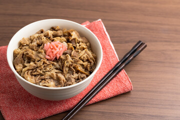 牛丼（ぎゅうどん）