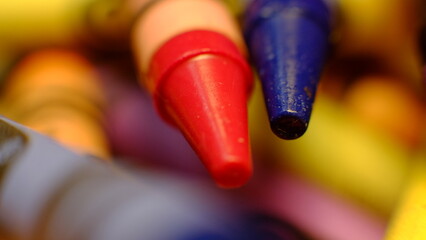 Close up shots of colorful crayons in macro - obrazy, fototapety, plakaty