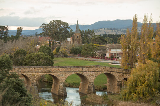 View of Richmond Bridge the oldest stone span bridge in Australia.