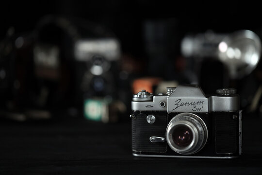 5B Bilder – Durchsuchen 1,599 Archivfotos, Vektorgrafiken und Videos ...