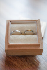 シンプルなペアリングの指輪