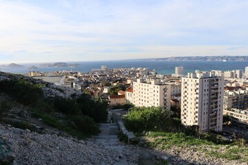 Obraz premium Vue d'ensemble de Marseille depuis Notre Dame de la Garde, ville de Marseille, département des Bouches du Rhône, France