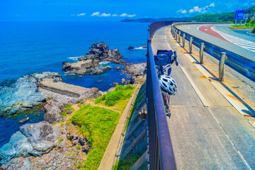 自転車の旅と日本海