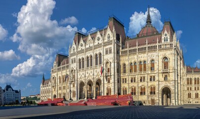 Fototapeta na wymiar Parliament building in Budapest, Hungary