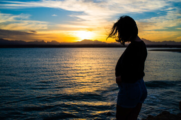 Fototapeta premium Dreamer woman on the seashore