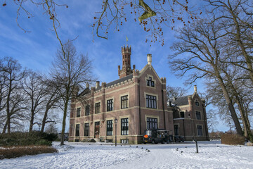 Castle De Schaffelaar in the snow (Barneveld, Netherlands)