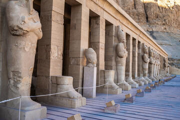 Fototapeta premium Old ancient egyptian buildings in Luxor
