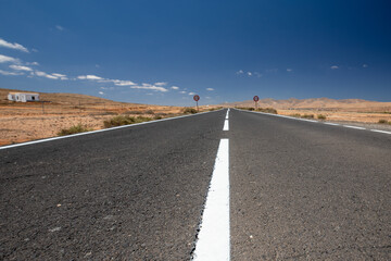 Die Strasse nach nirgendwo