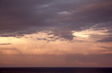Naklejka premium Wolken am Meer
