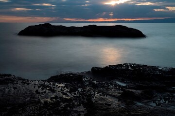 海の源と波の表情