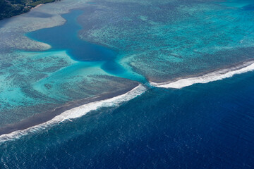 Fototapeta premium Turquoise Sea off Moorea Island French Polynesia