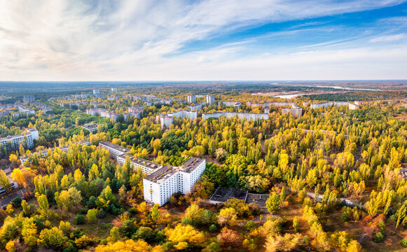 Ukraine, Kyiv Oblast, Pripyat, Aerial view of abandoned city in autumn