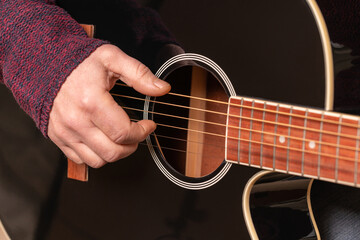 Fototapeta premium man playing guitar