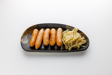 ソーセージ　もやし炒め