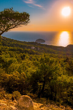 Griechenland, Rhodos, Monolithos, Sonne &uuml;ber dem Mittelmeer